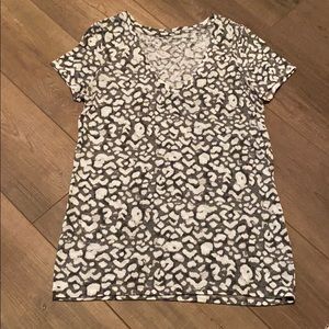 American Eagle V-Neck